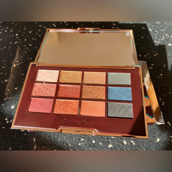 CHARLOTTE TILBURY | ICON PALETTE LIMITED-EDITION - Picture 13 of 13